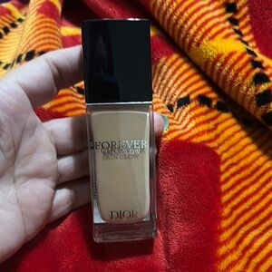 Dior Forever Skin Glow Foundation - Shade 2.5